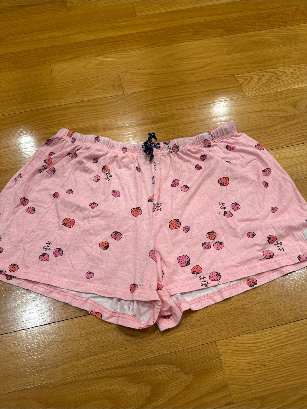 Life is good womens sleep shorts size xlarge.